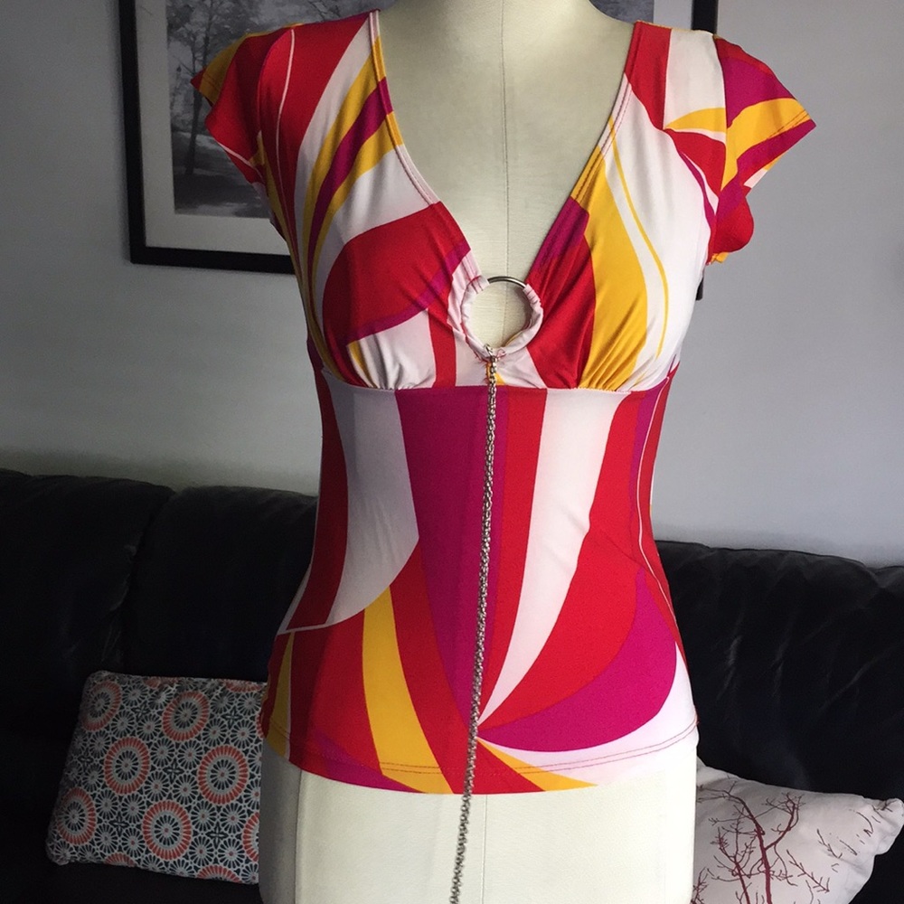 Trippy psychedelic top excellent condition likenew